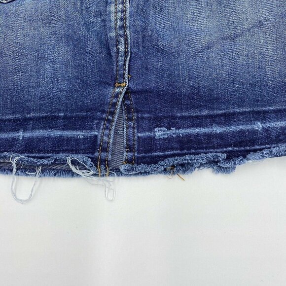 Kancan Sz 1 (24) Denim Frayed Hem Mini Skirt Style: KC6062D - Picture 6 of 7